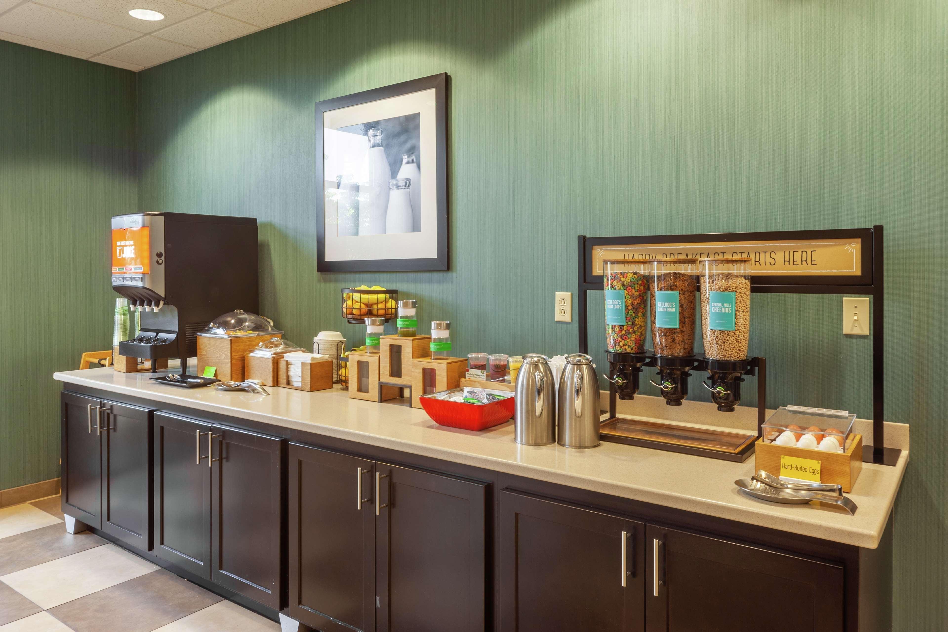 Hampton Inn Front Royal Bagian luar foto
