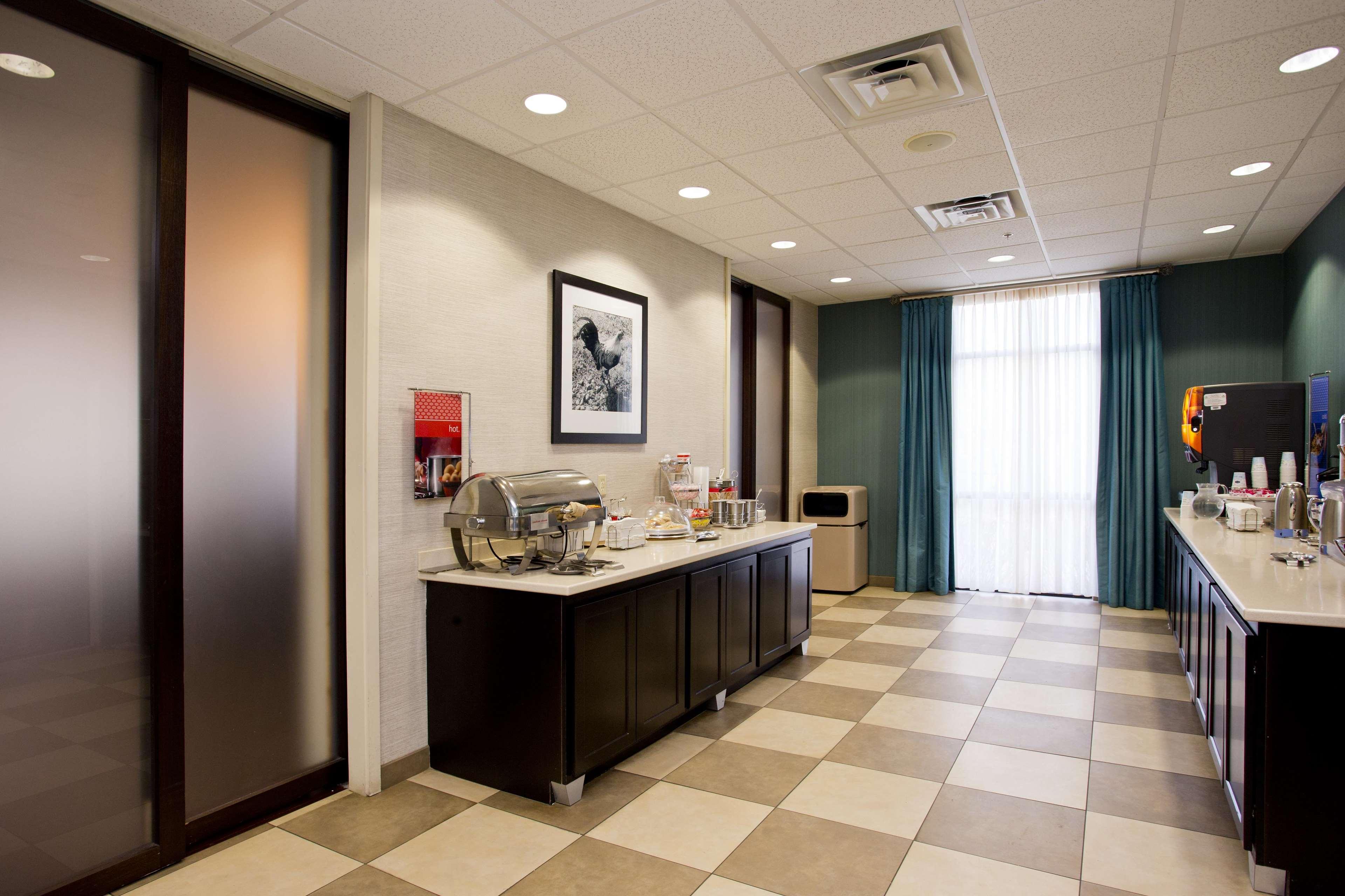 Hampton Inn Front Royal Bagian luar foto