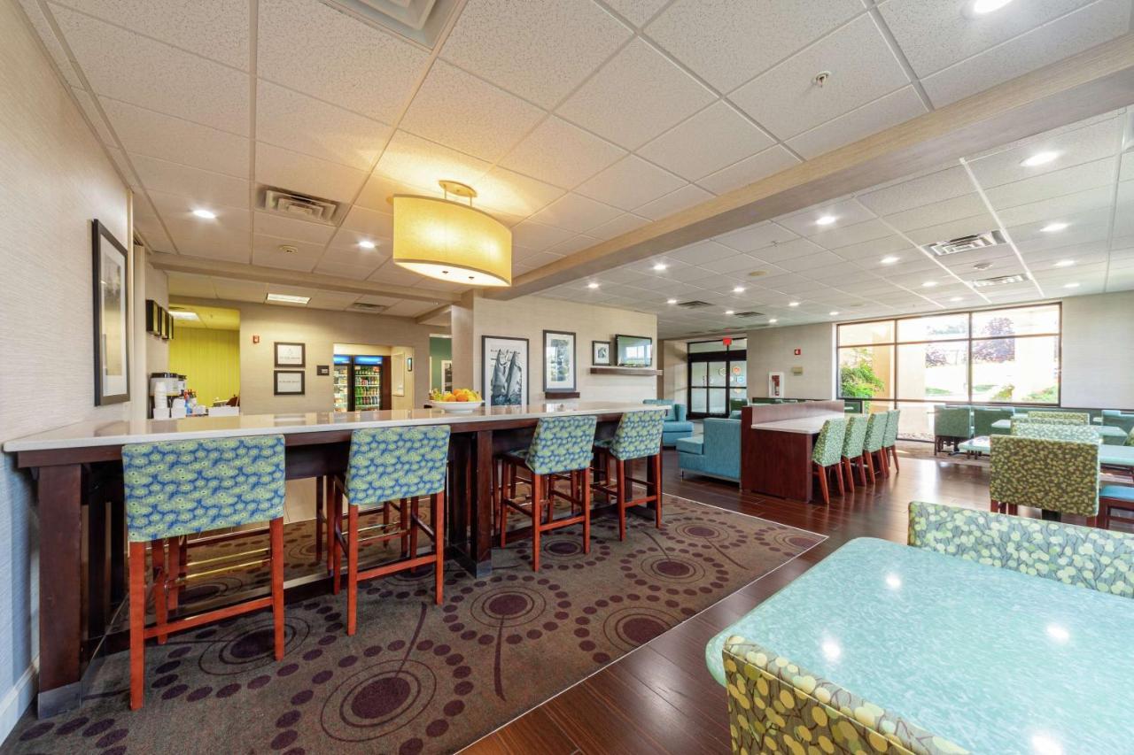 Hampton Inn Front Royal Bagian luar foto