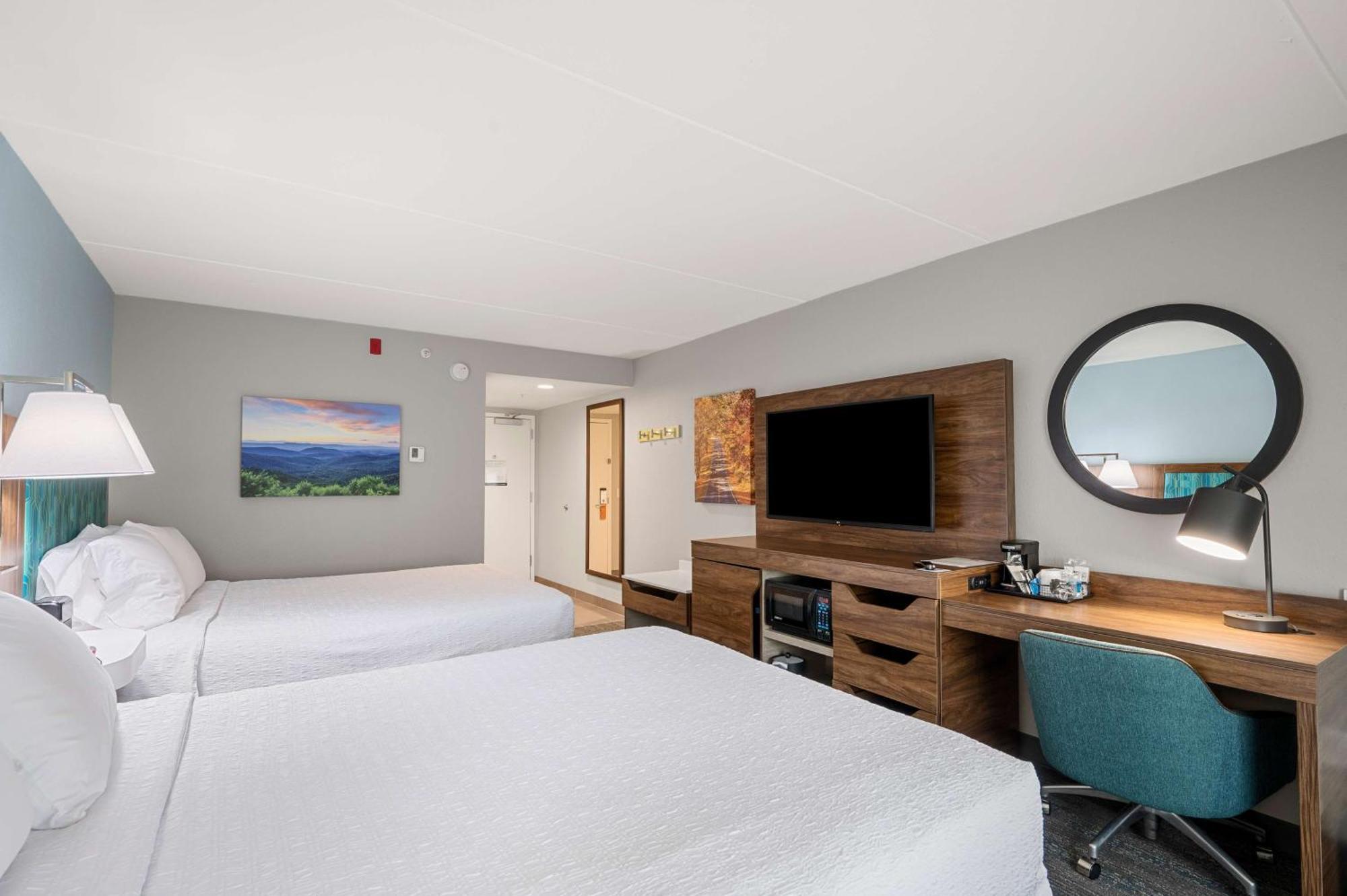 Hampton Inn Front Royal Bagian luar foto
